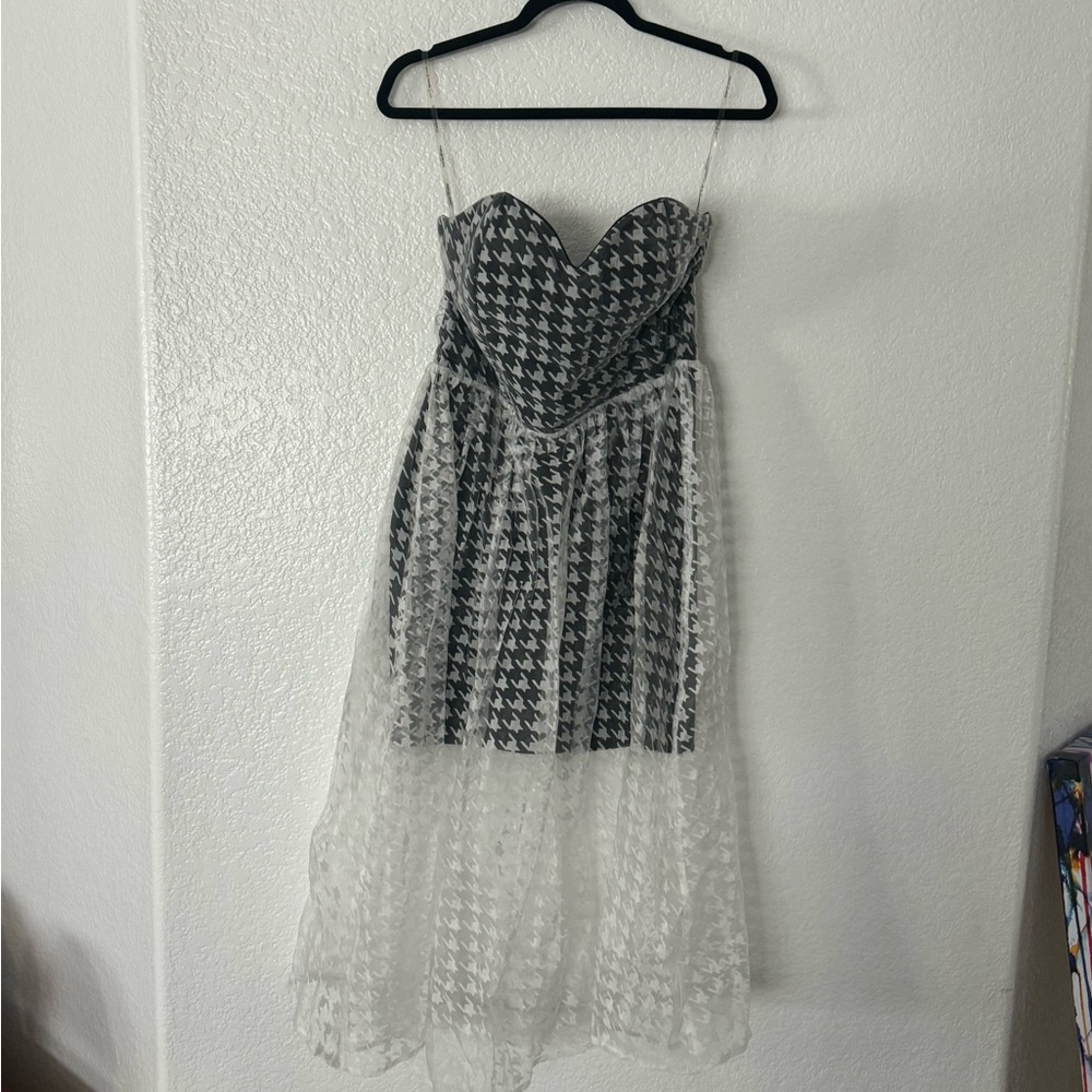 Houndstooth peplum dress